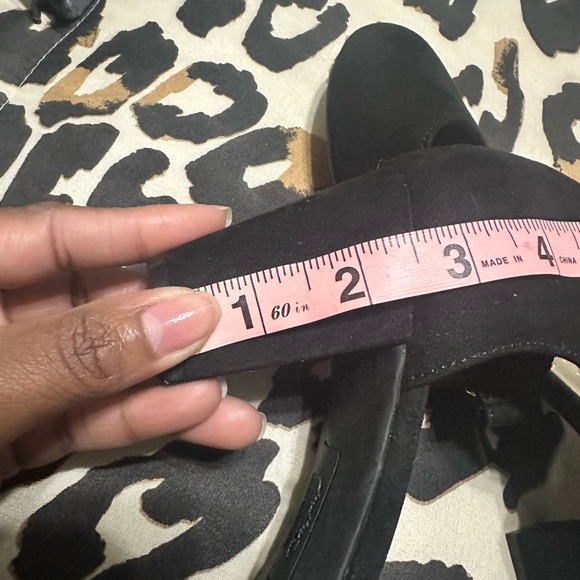 New Closed Toe Heel Mary Jane - Size 9 - Picture 5 of 6